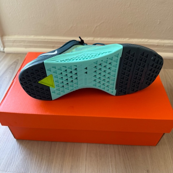 Nike Metcon 10 - Picture 3 of 5